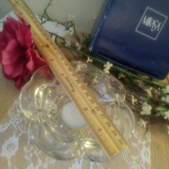 Mikasa Cleat Glass Tea Light - Picture 5 of 6